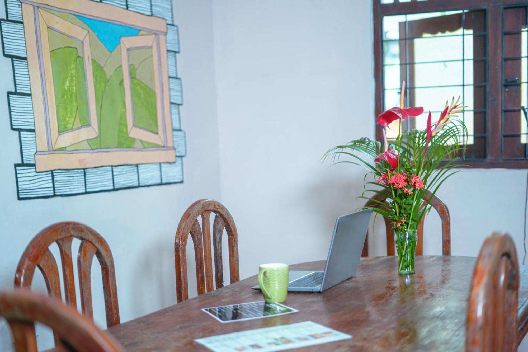אונה ואטונה Hostel Singha Lounge מראה חיצוני תמונה